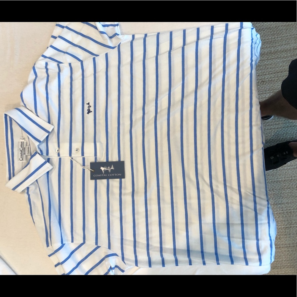 Coastal cotton collard shirt size Large